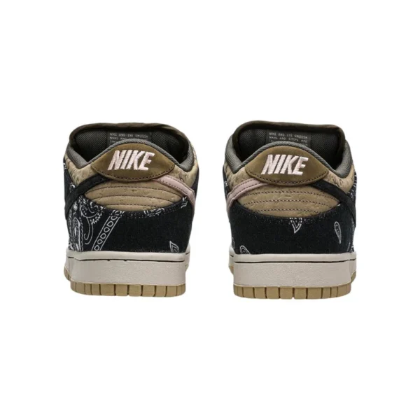 Nike- Dunk Low (SB x Travis Scott) - Image 3
