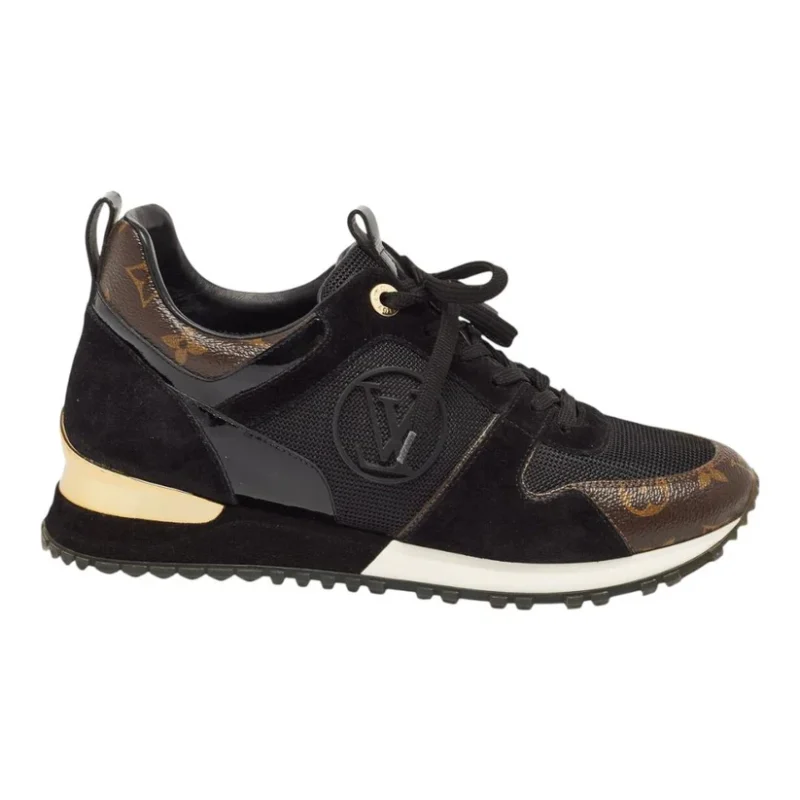 Louis Vuitton runaway