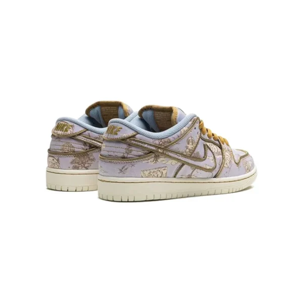 Nike SB- Dunk "Low Premium (City of Style)" - Image 3