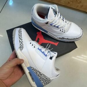 Air Jordan 3 Retro UNC