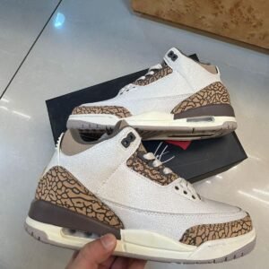 Air Jordan 3 Retro UNC