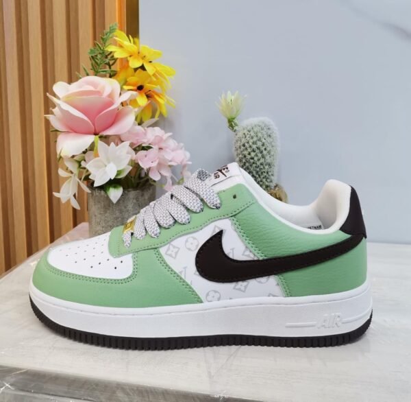 Nike Air Force 1 Low Sneakers